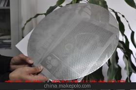 小孔蚀刻 重构金属微观景观的眼睛技艺